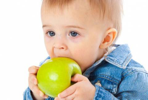 vi sao tre cham moc rang 01